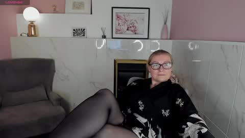 Alexandra online show from December 2024 08:00:02 PM