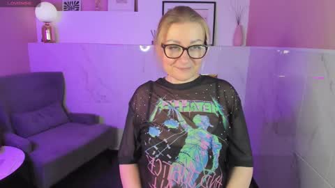 Alexandra online show from February 2025 02:57:01 PM