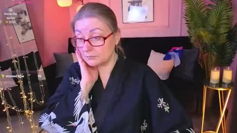 Alexandra online show from February 2026 01:56:01 PM