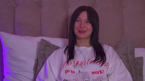 Snapshot of alexandrabloom chatting on January 2025 12:33:01 AM AlexandraBloom online show from January 2025 12:33:01 AM