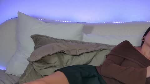 Snapshot of alexandrabloom chatting on February 2025 09:36:02 PM AlexandraBloom online show from February 2025 09:36:02 PM