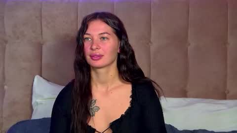 Snapshot of alexandrabloom chatting on October 2025 06:27:02 PM AlexandraBloom online show from October 2025 06:27:02 PM