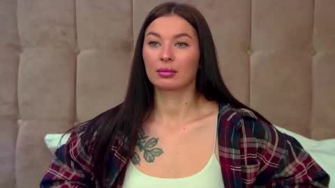 Snapshot of alexandrabloom chatting on October 2025 07:12:01 PM AlexandraBloom online show from October 2025 07:12:01 PM