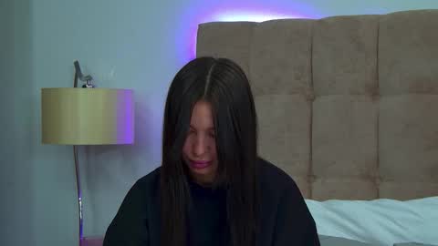 Snapshot of alexandrabloom chatting on November 2025 06:24:01 AM AlexandraBloom online show from November 2025 06:24:01 AM