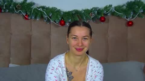 Snapshot of alexandrabloom chatting on December 2025 06:23:01 PM AlexandraBloom online show from December 2025 06:23:01 PM
