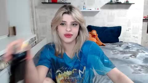 AlexandraErmes online show from April 2026 01:39:01 AM