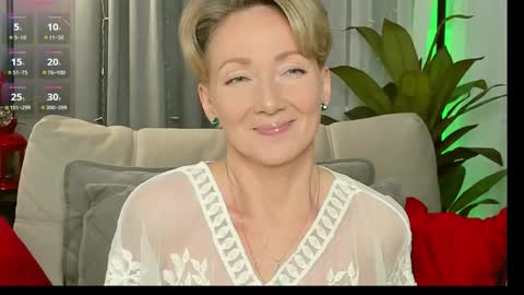 Alexandra online show from December 2025 01:04:02 PM