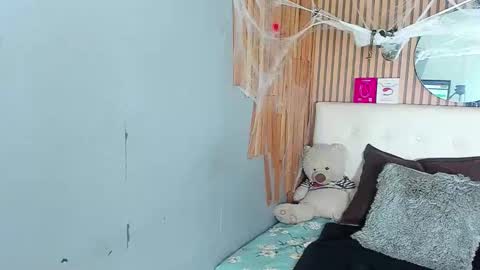 ALEXANDRA online show from November 2025 02:57:02 AM