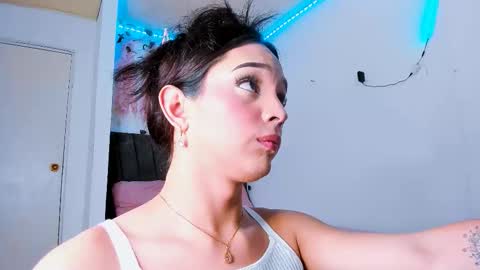 Snapshot of alexandre_chuad chatting on December 2025 07:04:01 AM Alexa online show from December 2025 07:04:01 AM