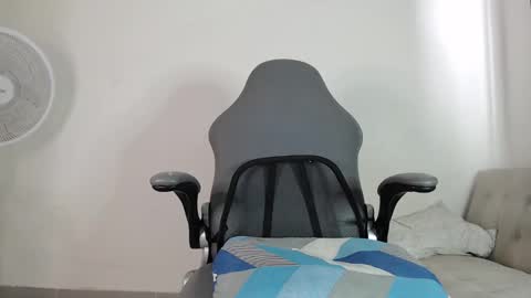 Snapshot of alexandro_king chatting on January 2026 03:47:01 PM ALEX online show from January 2026 03:47:01 PM