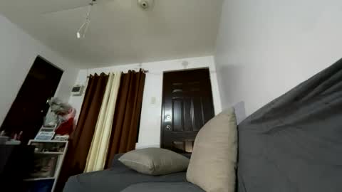 Snapshot of alexang2003 chatting on November 2025 04:16:02 PM adrianagreyson online show from November 2025 04:16:02 PM