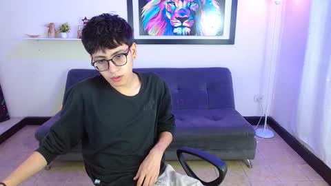 Snapshot of alexcum_18 chatting on March 2026 01:36:02 PM alex online show from March 2026 01:36:02 PM