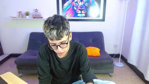 Snapshot of alexcum_18 chatting on March 2026 01:44:02 PM alex online show from March 2026 01:44:02 PM