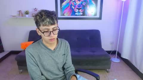 Snapshot of alexcum_18 chatting on April 2026 01:37:02 PM alex online show from April 2026 01:37:02 PM