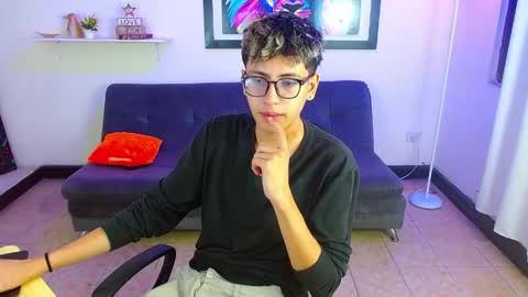 Snapshot of alexcum_18 chatting on April 2026 02:02:02 PM alex online show from April 2026 02:02:02 PM