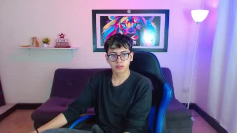 Snapshot of alexcum_18 chatting on June 2026 02:19:02 PM alex online show from June 2026 02:19:02 PM