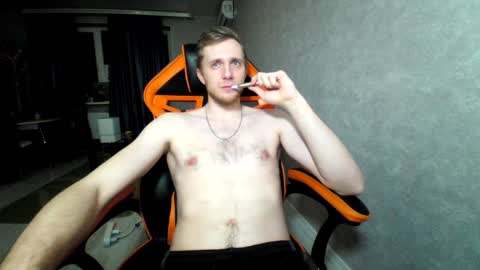 Snapshot of alexfox2018 chatting on February 2025 10:19:01 PM Alex online show from February 2025 10:19:01 PM