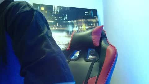 Snapshot of alexgiraldo__ chatting on May 2026 10:11:02 PM alexgiraldo__ online show from May 2026 10:11:02 PM