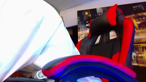 Snapshot of alexgiraldo__ chatting on June 2026 12:07:02 PM alexgiraldo__ online show from June 2026 12:07:02 PM