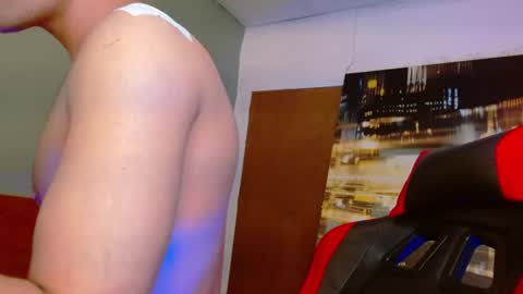 Snapshot of alexgiraldo__ chatting on July 2026 04:25:02 PM alexgiraldo__ online show from July 2026 04:25:02 PM
