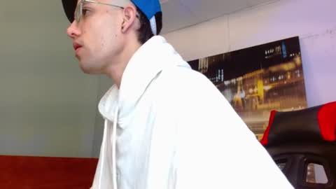 Snapshot of alexgiraldo__ chatting on July 2026 12:09:01 PM alexgiraldo__ online show from July 2026 12:09:01 PM