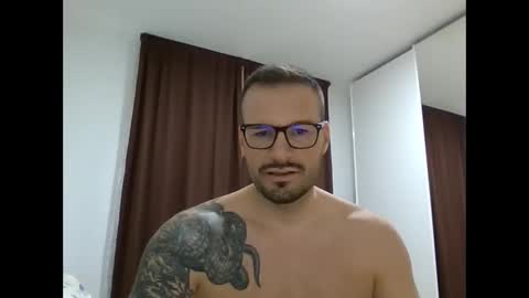 Snapshot of alexgrandi2024 chatting on February 2025 11:36:02 AM rey ale84 online show from February 2025 11:36:02 AM