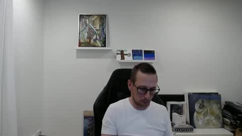 Snapshot of alexhunter4u chatting on January 2025 10:40:01 PM alexhunter4u online show from January 2025 10:40:01 PM