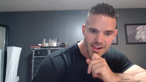 Alex online show from October 2025 11:24:02 PM