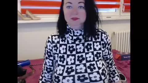 Snapshot of alexie33 chatting on February 2025 07:54:02 AM alexie33 online show from February 2025 07:54:02 AM