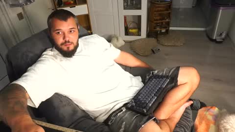 Alex online show from September 2025 08:42:01 PM