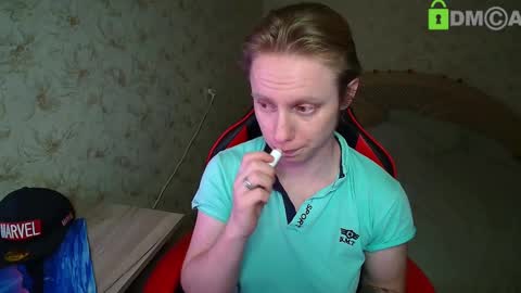 Alexis online show from December 2025 09:54:01 PM