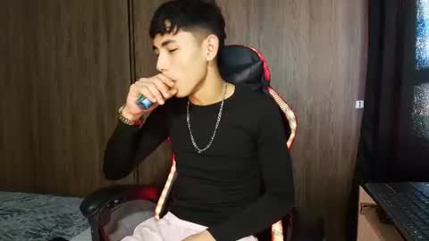 Snapshot of alexis_urbano chatting on July 2026 08:25:01 PM AlexisModel independent online show from July 2026 08:25:01 PM