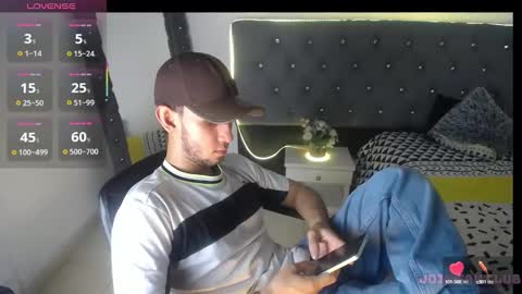 alexiscollinss online show from March 2025 02:50:01 AM