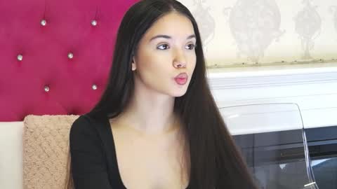 alexisdevine online show from February 2026 05:22:02 AM