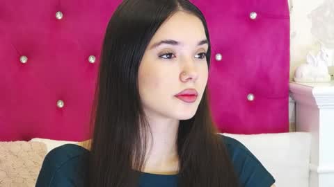 alexisdevine online show from June 2026 04:26:02 AM
