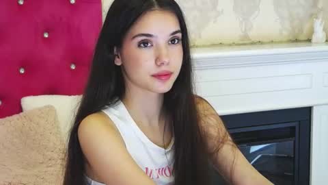 alexisdevine online show from June 2026 10:15:01 AM