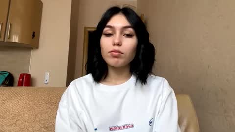 Karolina online show from November 2025 09:08:01 AM