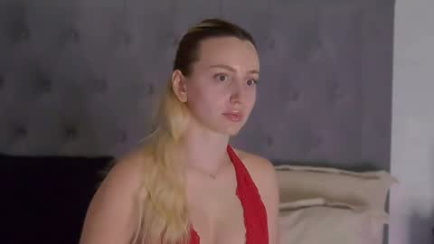 Snapshot of alexiswhiteee chatting on June 2026 07:24:02 AM Alexis online show from June 2026 07:24:02 AM