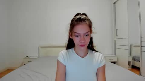 Alex online show from October 2025 06:57:02 AM