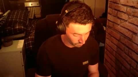 Snapshot of alexlive1 chatting on September 2025 09:31:02 PM alexlive1 online show from September 2025 09:31:02 PM