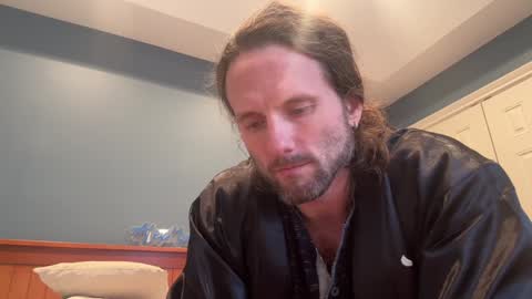 Snapshot of alexmanndickerson chatting on December 2024 02:01:01 PM Alex Mann online show from December 2024 02:01:01 PM