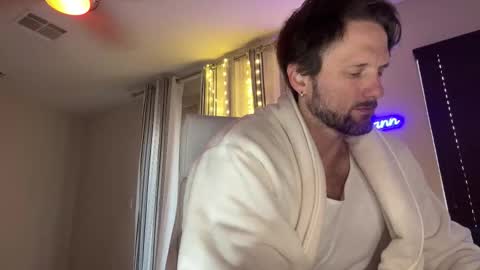 Snapshot of alexmanndickerson chatting on October 2025 02:49:01 PM Alex Mann online show from October 2025 02:49:01 PM