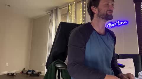 Snapshot of alexmanndickerson chatting on October 2025 05:35:01 PM Alex Mann online show from October 2025 05:35:01 PM