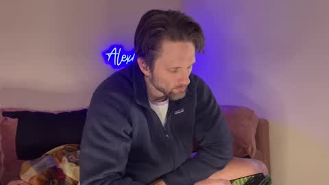 Snapshot of alexmanndickerson chatting on November 2025 05:01:02 PM Alex Mann online show from November 2025 05:01:02 PM