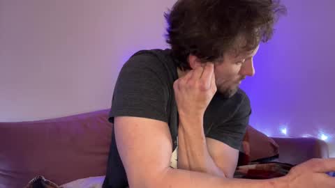 Snapshot of alexmanndickerson chatting on November 2025 04:38:02 PM Alex Mann online show from November 2025 04:38:02 PM