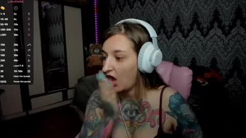 Snapshot of alexracc00n chatting on December 2024 11:47:01 PM Alex online show from December 2024 11:47:01 PM