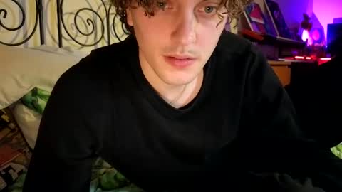 Snapshot of alexrhodesxxx chatting on December 2024 07:25:02 PM Alex online show from December 2024 07:25:02 PM