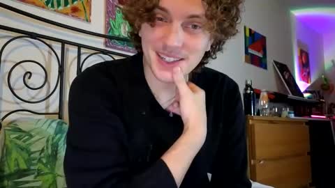 Snapshot of alexrhodesxxx chatting on January 2025 02:25:01 PM Alex online show from January 2025 02:25:01 PM