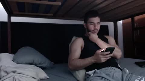 alexsb1998 online show from February 2025 04:48:02 AM