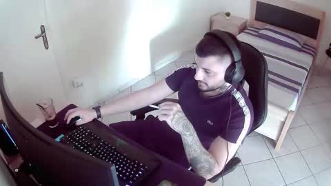 alexthepro00 online show from June 2026 08:35:02 AM